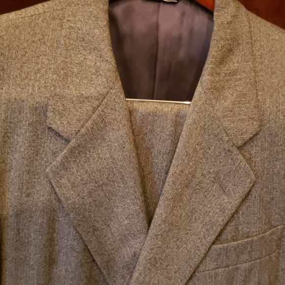 Mens suit - Picture 2 of 3